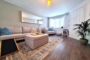 Lounge - click for photo gallery